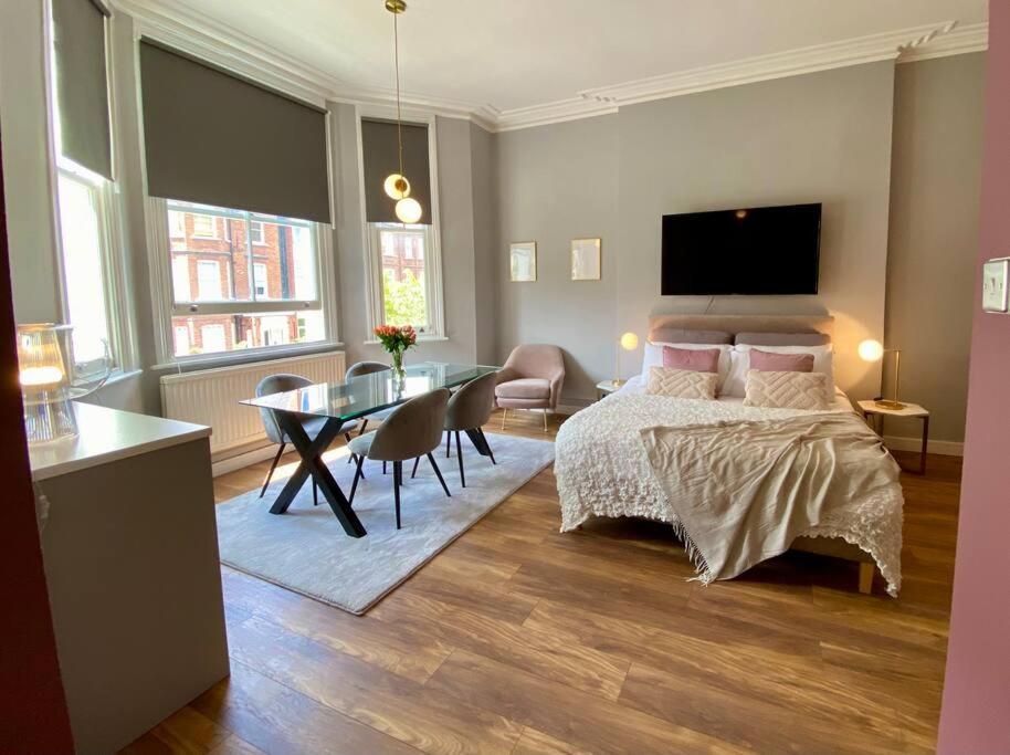 Studio For 3 Near Regents Park N5 런던 외부 사진