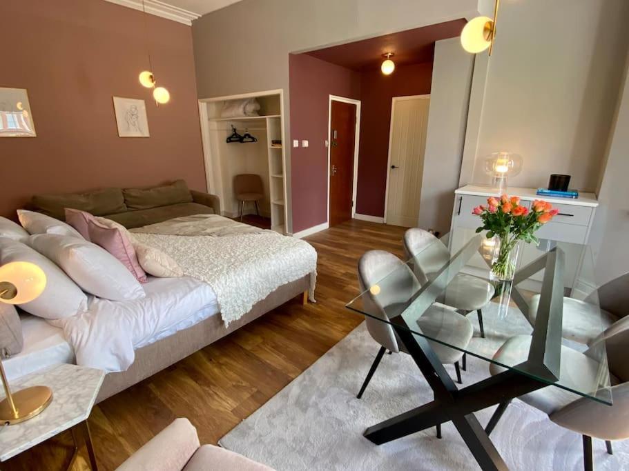Studio For 3 Near Regents Park N5 런던 외부 사진