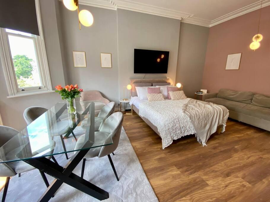 Studio For 3 Near Regents Park N5 런던 외부 사진